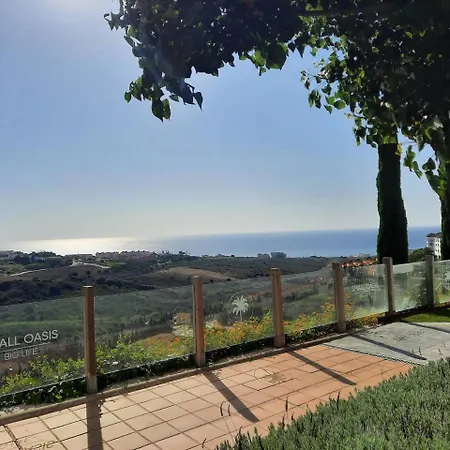Appartement Marina Garden: Jardin Vista Mar • Valle Manilva